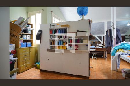 Casa à venda com 234m², 4 quartos e 2 vagasSótão