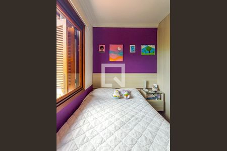 Casa de condomínio à venda com 404m², 3 quartos e 2 vagas Casa de condomínio à venda com 404m², 3 quartos e 2 vagasQuarto 2