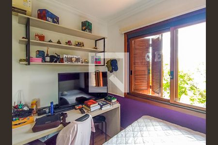 Casa de condomínio à venda com 404m², 3 quartos e 2 vagas Casa de condomínio à venda com 404m², 3 quartos e 2 vagasQuarto 2