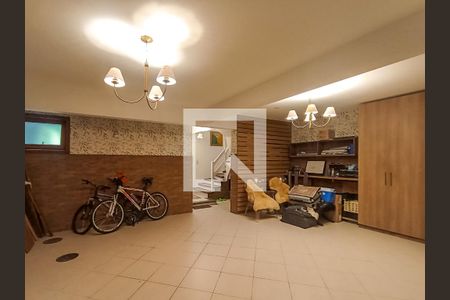Casa de condomínio à venda com 404m², 3 quartos e 2 vagas Casa de condomínio à venda com 404m², 3 quartos e 2 vagasGaragem