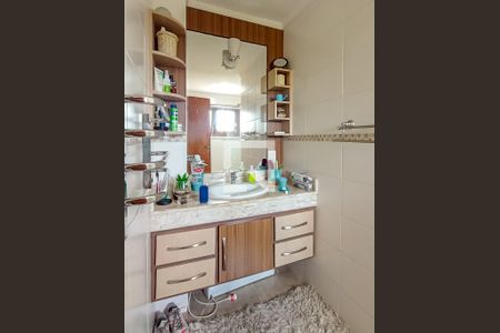 Casa de condomínio à venda com 404m², 3 quartos e 2 vagas Casa de condomínio à venda com 404m², 3 quartos e 2 vagasBanheiro Social