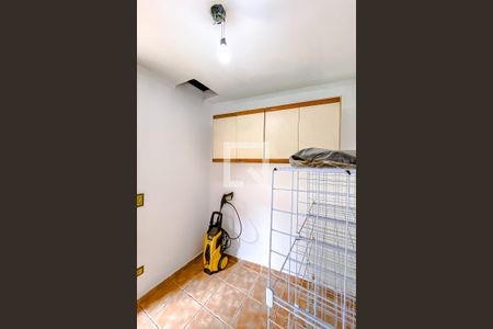 Casa à venda com 365m², 4 quartos e 4 vagasQuarto Externo