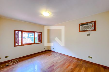 Casa à venda com 365m², 4 quartos e 4 vagasQuarto 1 - Suíte