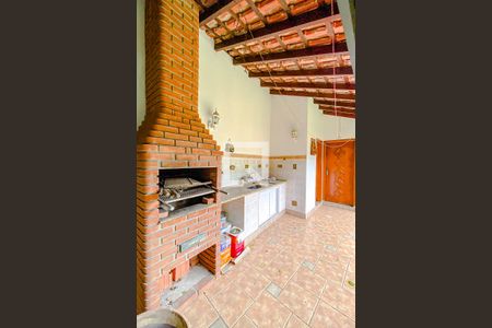 Casa à venda com 365m², 4 quartos e 4 vagasChurrasqueira