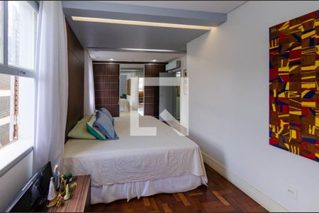 Apartamento à venda com 160m², 2 quartos e 1 vaga Apartamento à venda com 160m², 2 quartos e 1 vagaSuíte