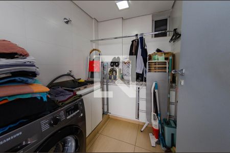 Apartamento à venda com 160m², 2 quartos e 1 vaga Apartamento à venda com 160m², 2 quartos e 1 vagaÁrea de serviço