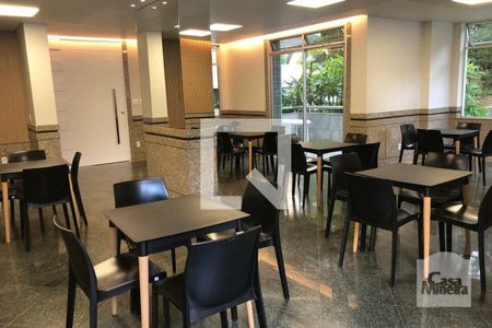 Apartamento à venda com 250m², 4 quartos e 5 vagasÁrea comum