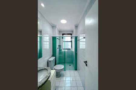 Apartamento para alugar com 228m², 3 quartos e 3 vagasBanheiro