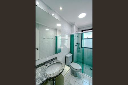 Apartamento para alugar com 228m², 3 quartos e 3 vagasBanheiro