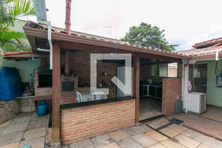 Casa à venda com 420m², 5 quartos e 4 vagas Casa à venda com 420m², 5 quartos e 4 vagasVaranda gourmet