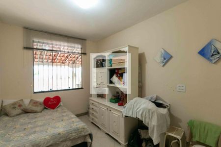 Casa à venda com 420m², 5 quartos e 4 vagas Casa à venda com 420m², 5 quartos e 4 vagasQuarto 3