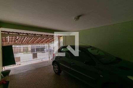 Casa à venda com 420m², 5 quartos e 4 vagas Casa à venda com 420m², 5 quartos e 4 vagasGaragem