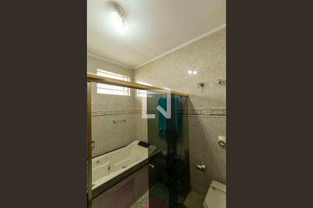 Casa à venda com 420m², 5 quartos e 4 vagas Casa à venda com 420m², 5 quartos e 4 vagasBanheiro da Suíte 1