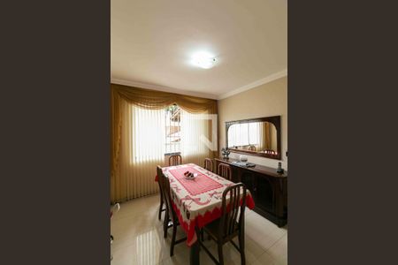 Casa à venda com 420m², 5 quartos e 4 vagas Casa à venda com 420m², 5 quartos e 4 vagasCopa