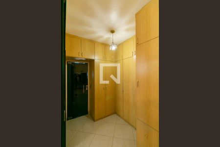 Casa à venda com 420m², 5 quartos e 4 vagas Casa à venda com 420m², 5 quartos e 4 vagasQuarto 1 Suite