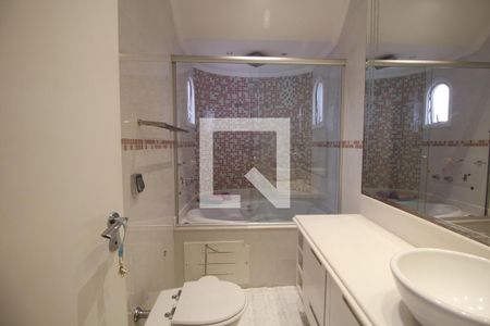 Apartamento à venda com 320m², 4 quartos e 4 vagasBanheiro da Suíte 2