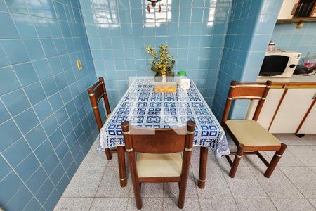 Apartamento à venda com 240m², 3 quartos e 1 vaga Apartamento à venda com 240m², 3 quartos e 1 vagaCozinha