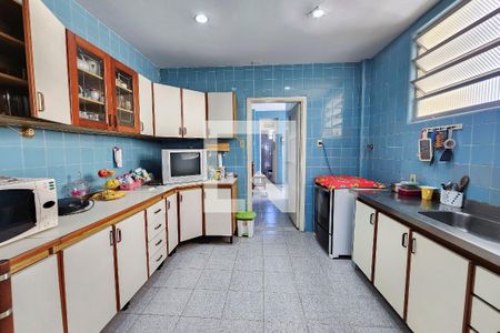 Apartamento à venda com 240m², 3 quartos e 1 vaga Apartamento à venda com 240m², 3 quartos e 1 vagaCozinha