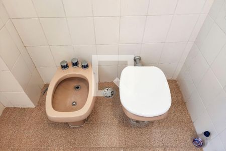 Apartamento à venda com 240m², 3 quartos e 1 vaga Apartamento à venda com 240m², 3 quartos e 1 vagaBanheiro