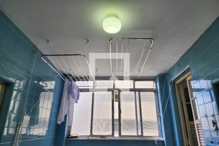 Apartamento à venda com 240m², 3 quartos e 1 vaga Apartamento à venda com 240m², 3 quartos e 1 vagaÁrea de Serviço