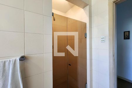 Apartamento à venda com 240m², 3 quartos e 1 vaga Apartamento à venda com 240m², 3 quartos e 1 vagaBanheiro