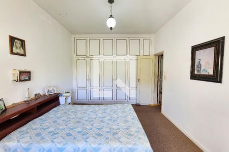 Apartamento à venda com 240m², 3 quartos e 1 vaga Apartamento à venda com 240m², 3 quartos e 1 vagaSuíte