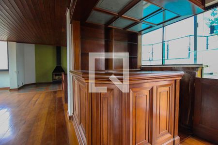 Apartamento à venda com 300m², 3 quartos e 4 vagas Apartamento à venda com 300m², 3 quartos e 4 vagasBar