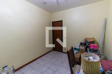 Casa à venda com 200m², 5 quartos e 1 vaga Casa à venda com 200m², 5 quartos e 1 vagaQuarto 1