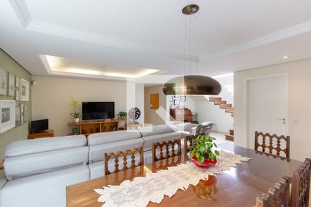 Casa à venda com 413m², 5 quartos e 3 vagas Casa à venda com 413m², 5 quartos e 3 vagasSala 2
