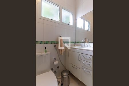 Casa à venda com 413m², 5 quartos e 3 vagas Casa à venda com 413m², 5 quartos e 3 vagasBanheiro da Suíte 2