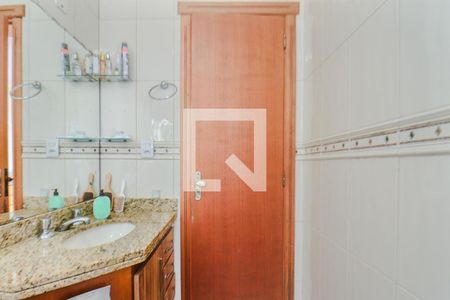 Apartamento à venda com 250m², 4 quartos e 2 vagas Apartamento à venda com 250m², 4 quartos e 2 vagasBanheiro da Suíte