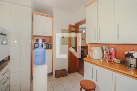 Apartamento à venda com 250m², 4 quartos e 2 vagas Apartamento à venda com 250m², 4 quartos e 2 vagasCozinha e Área de Serviço