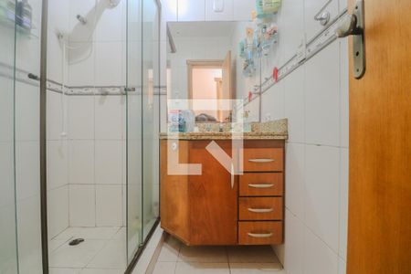 Apartamento à venda com 250m², 4 quartos e 2 vagas Apartamento à venda com 250m², 4 quartos e 2 vagasBanheiro Social