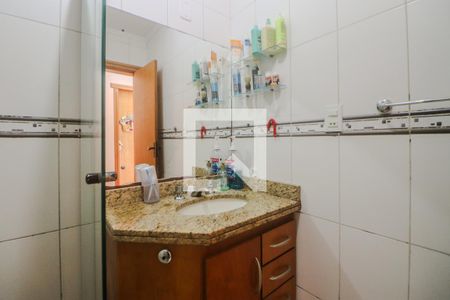 Apartamento à venda com 250m², 4 quartos e 2 vagas Apartamento à venda com 250m², 4 quartos e 2 vagasBanheiro Social