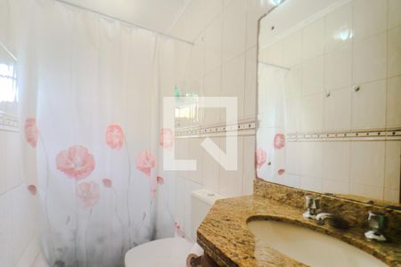 Apartamento à venda com 250m², 4 quartos e 2 vagas Apartamento à venda com 250m², 4 quartos e 2 vagasBanheiro da Suíte