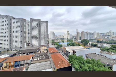 Vista Sala/Cozinha de apartamento para alugar com 3 quartos, 74m² em Barra Funda, São Paulo