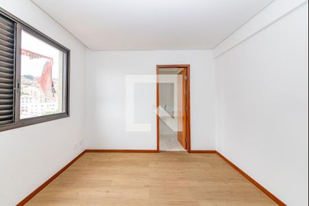 Apartamento à venda com 135m², 4 quartos e 3 vagasSuíte 2