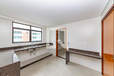 Apartamento à venda com 135m², 4 quartos e 3 vagasCozinha