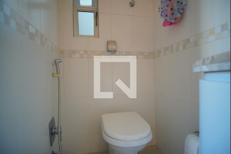 Apartamento à venda com 150m², 4 quartos e 1 vagaBanheiro da Suíte