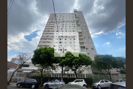 Apartamento à venda com 35m², 1 quarto e sem vaga Apartamento à venda com 35m², 1 quarto e sem vagaFachada
