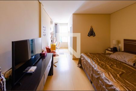 Casa à venda com 450m², 4 quartos e 3 vagasSuíte