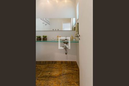 Casa à venda com 450m², 4 quartos e 3 vagasLavabo