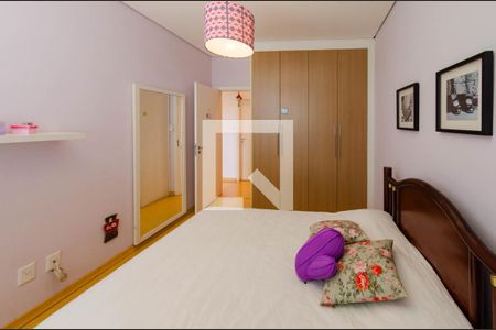 Casa à venda com 450m², 4 quartos e 3 vagasQuarto 2