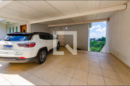 Casa à venda com 450m², 4 quartos e 3 vagasGaragem