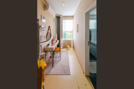 Casa à venda com 450m², 4 quartos e 3 vagasSuíte