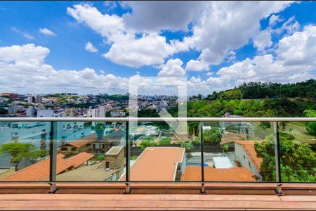 Casa à venda com 450m², 4 quartos e 3 vagasVista