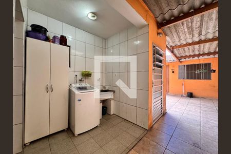 Casa à venda com 184m², 3 quartos e 2 vagas Casa à venda com 184m², 3 quartos e 2 vagasLavanderia