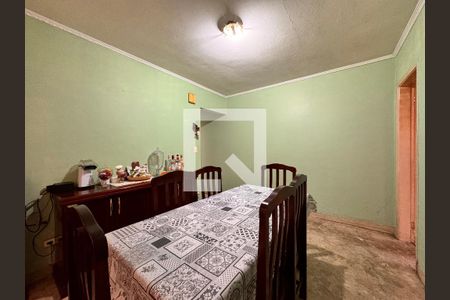 Casa à venda com 184m², 3 quartos e 2 vagas Casa à venda com 184m², 3 quartos e 2 vagasSala de Jantar