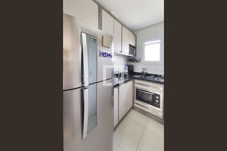 Apartamento à venda com 60m², 2 quartos e 1 vaga Apartamento à venda com 60m², 2 quartos e 1 vagaCozinha e Área de Serviço