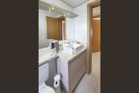 Apartamento à venda com 60m², 2 quartos e 1 vaga Apartamento à venda com 60m², 2 quartos e 1 vagaBanheiro